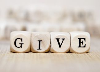 ઝડપથી વ્યાપ્ત થતો જતો નકારાત્મક અભિગમ અને ઉદારતાવાદીઓની જવાબદારીઓ